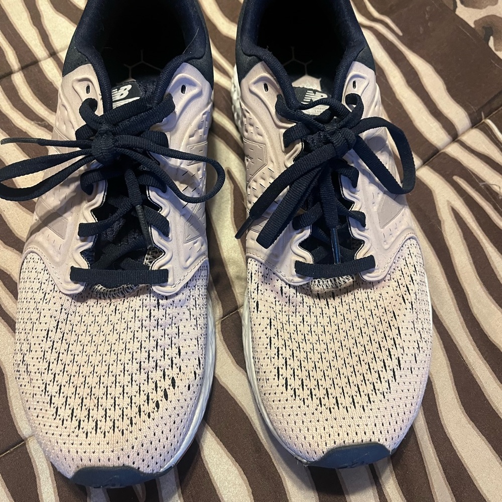 New balance foam fresh running shoes